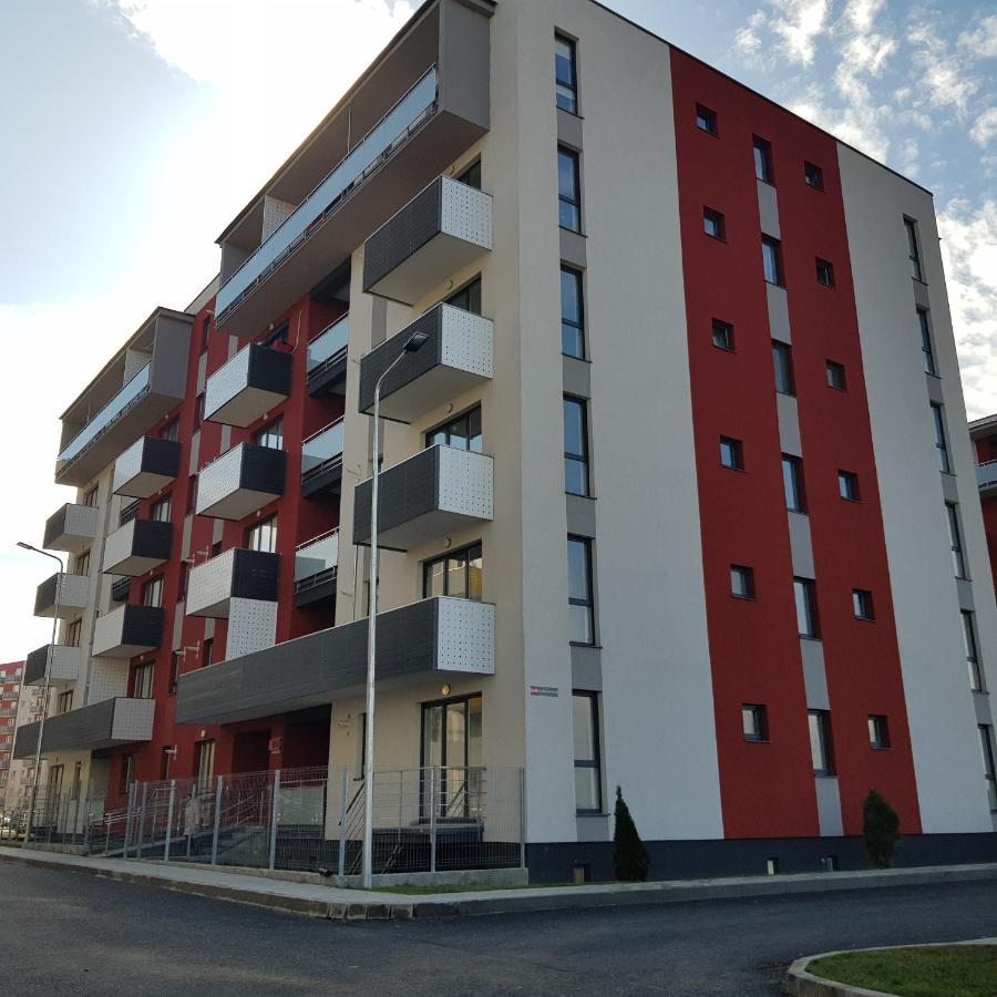 T&M Apartment Brasov Luaran gambar