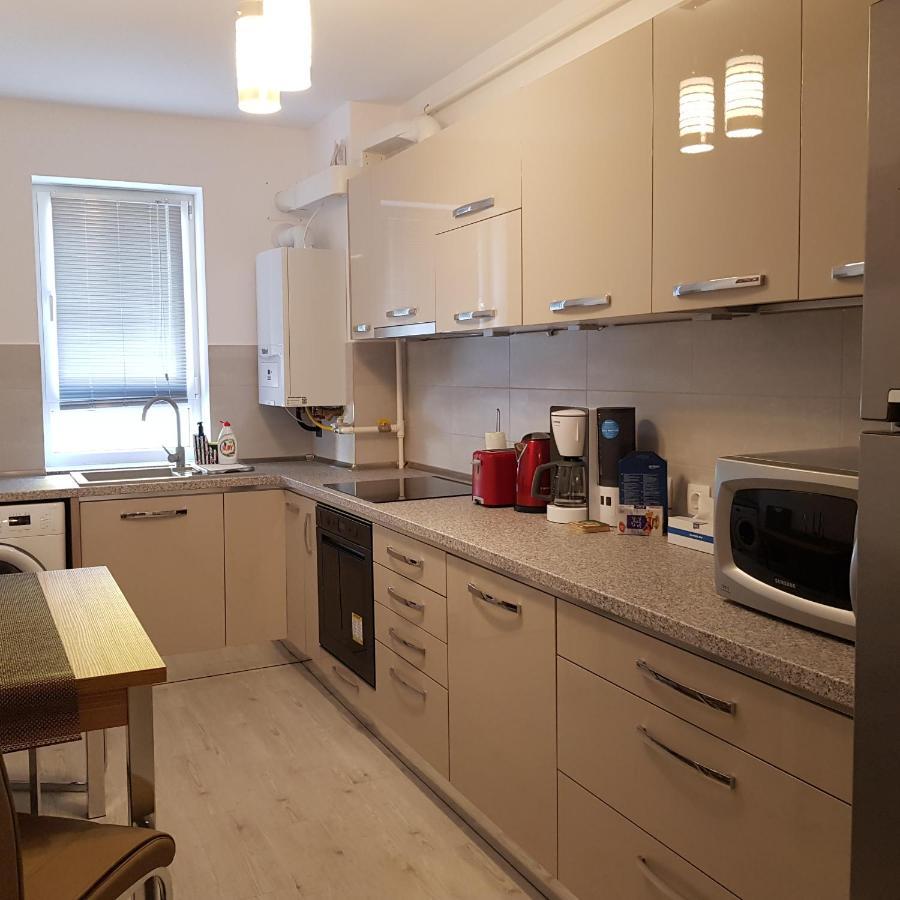 T&M Apartment Brasov Luaran gambar