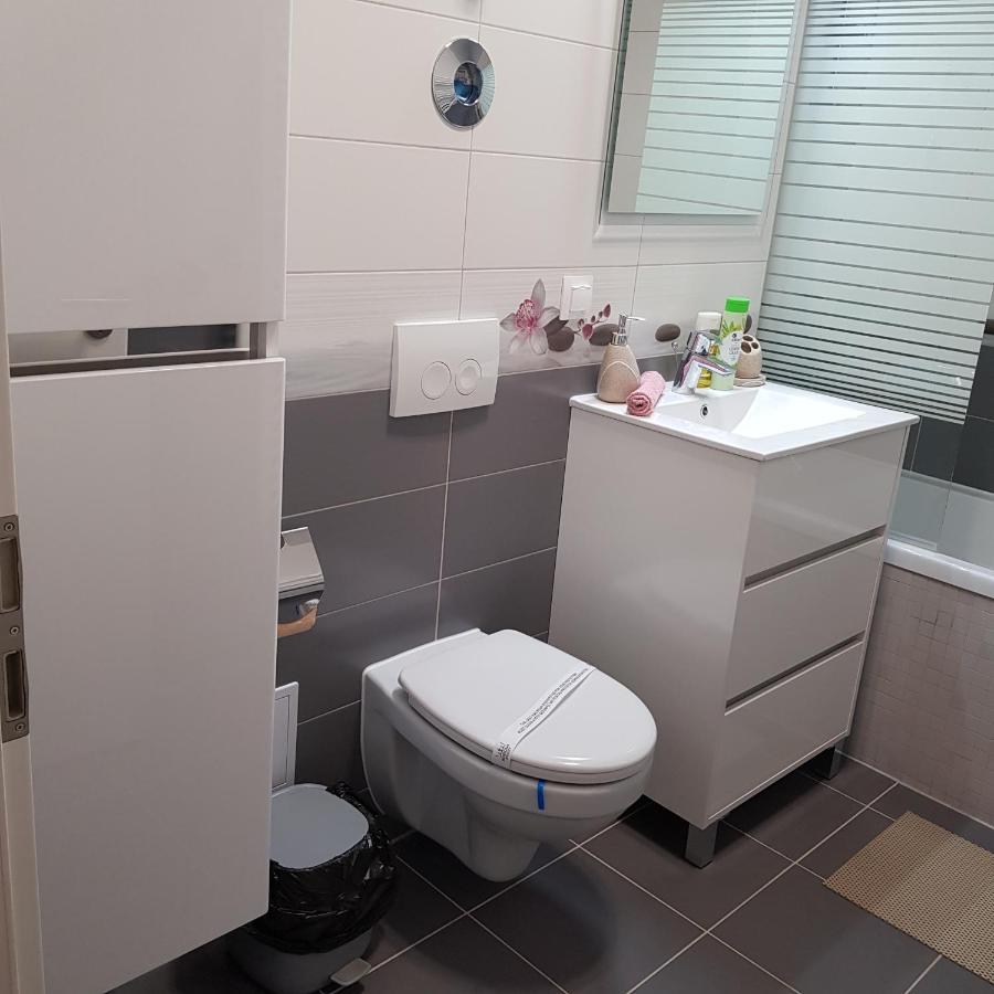 T&M Apartment Brasov Luaran gambar
