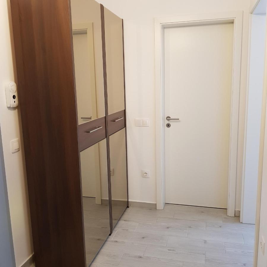 T&M Apartment Brasov Luaran gambar